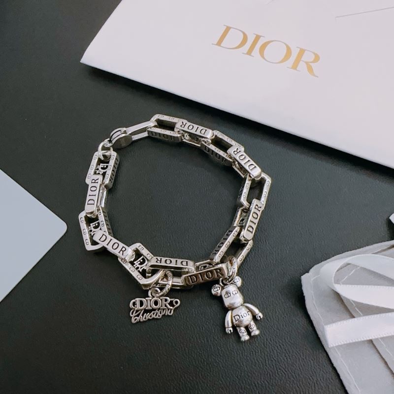 chr1st1an D10r bracelets